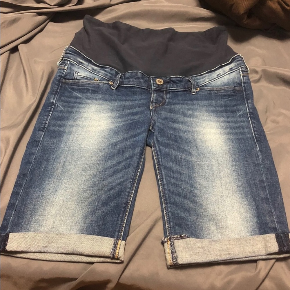 💡 H&M MAMA maternity shorts